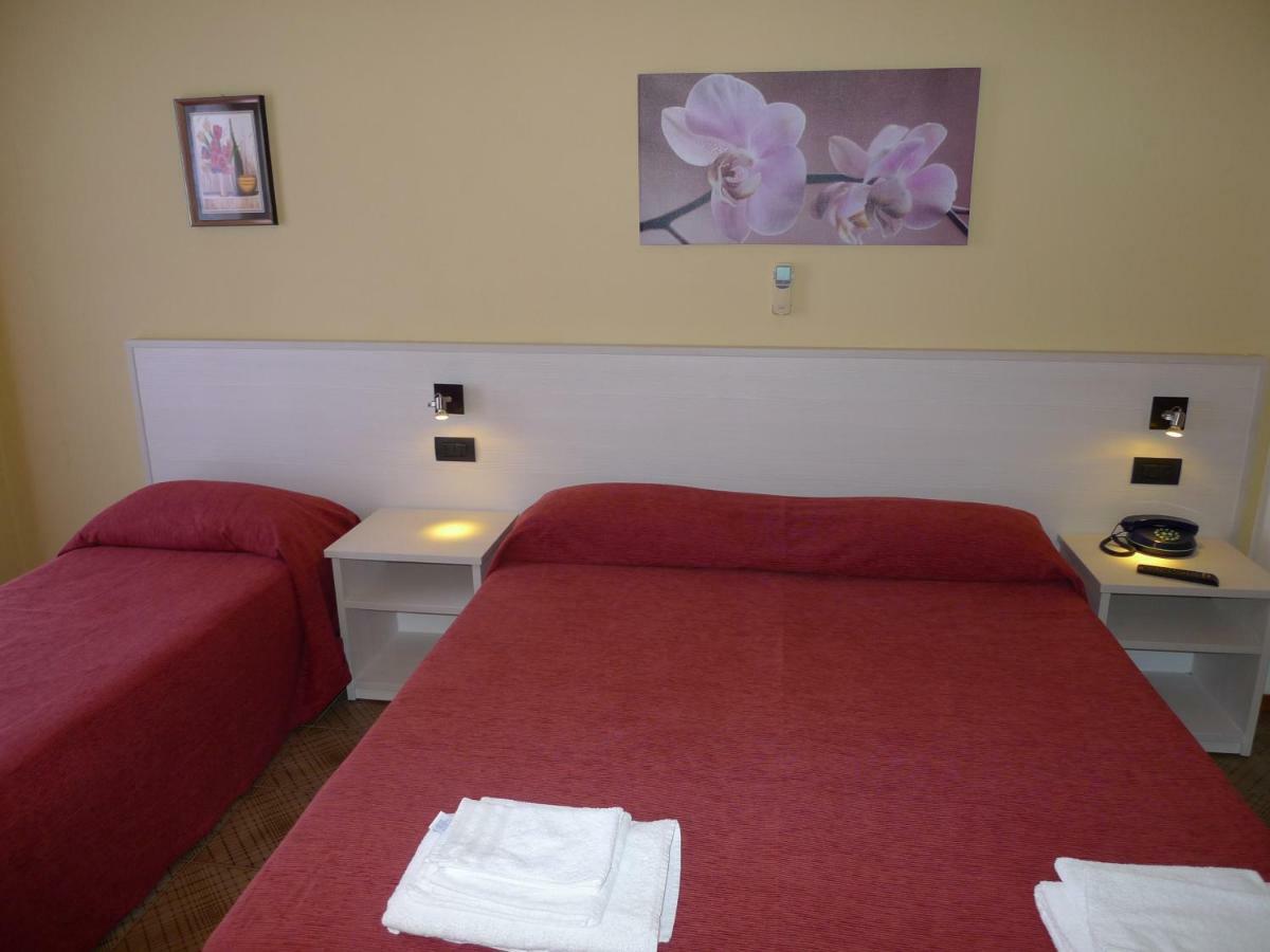 Hotel Alexander Санта-Доменика Экстерьер фото